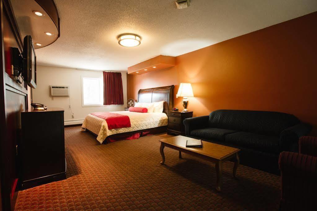 Days Inn By Wyndham Minot Exterior photo